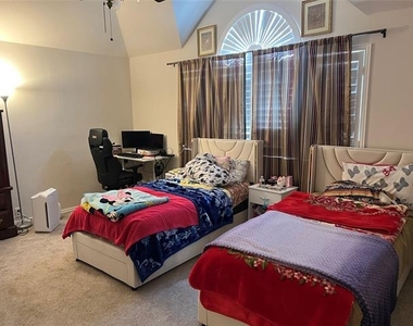 3941 Creek Crossing Drive - Photo Thumbnail 19