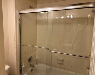 3941 Creek Crossing Drive - Photo Thumbnail 23