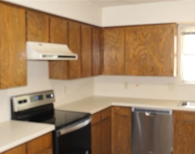 2207 Canterbury Court - Photo Thumbnail 1
