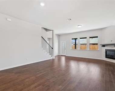 5117 Unity Drive - Photo Thumbnail 6