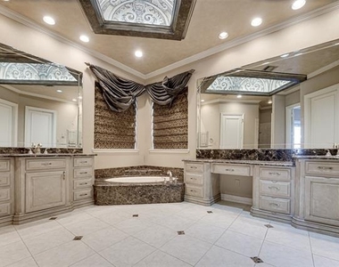 5004 Castle Creek Court - Photo Thumbnail 22