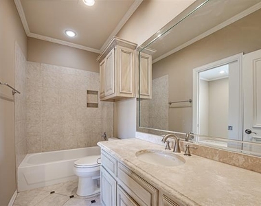 5004 Castle Creek Court - Photo Thumbnail 25