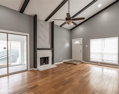 705 Valiant Circle - Photo Thumbnail 18