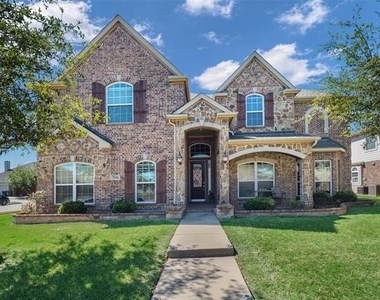 534 Windward Drive - Photo Thumbnail 3