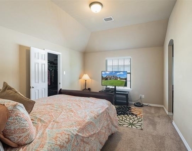 534 Windward Drive - Photo Thumbnail 11