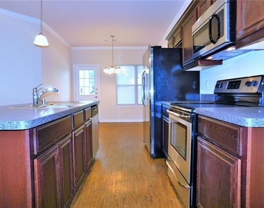 5404 Dolores Place - Photo Thumbnail 6