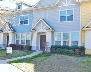 5404 Dolores Place - Photo Thumbnail 2