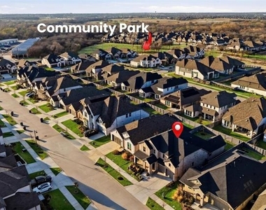 537 Oakmoss Street - Photo Thumbnail 2