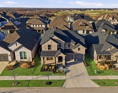 537 Oakmoss Street - Photo Thumbnail 28