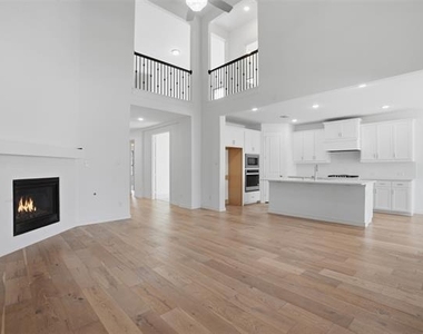 537 Oakmoss Street - Photo Thumbnail 1