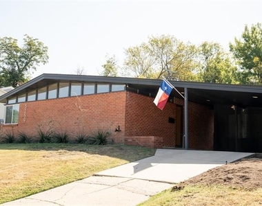 3259 Binyon Street - Photo Thumbnail 1