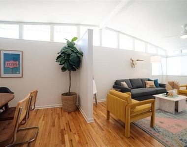 3259 Binyon Street - Photo Thumbnail 2
