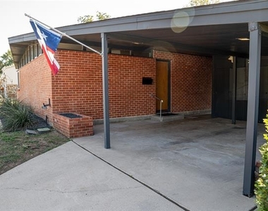 3259 Binyon Street - Photo Thumbnail 23