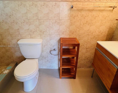 6534 Sw 41st Street - Photo Thumbnail 10