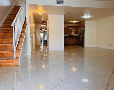 6534 Sw 41st Street - Photo Thumbnail 2