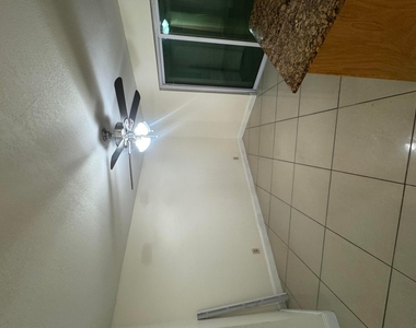 6534 Sw 41st Street - Photo Thumbnail 14