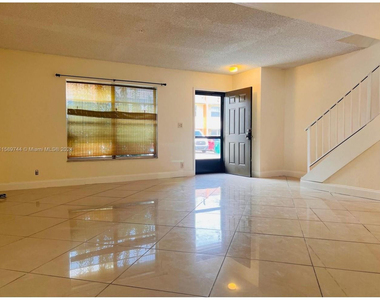 6534 Sw 41st Street - Photo Thumbnail 5