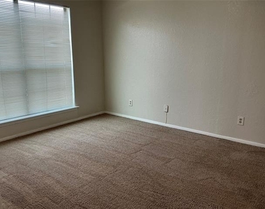 934 Turtle Cove - Photo Thumbnail 9