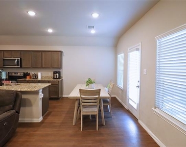 106 Cornell Avenue - Photo Thumbnail 5