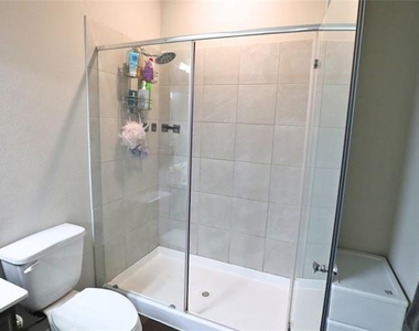106 Cornell Avenue - Photo Thumbnail 14
