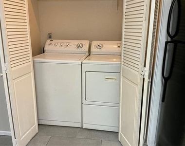923 Turtle Lake Boulevard - Photo Thumbnail 8