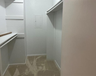 923 Turtle Lake Boulevard - Photo Thumbnail 12