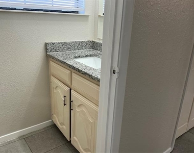 923 Turtle Lake Boulevard - Photo Thumbnail 9