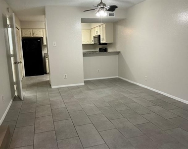 923 Turtle Lake Boulevard - Photo Thumbnail 3