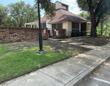 923 Turtle Lake Boulevard - Photo Thumbnail 16