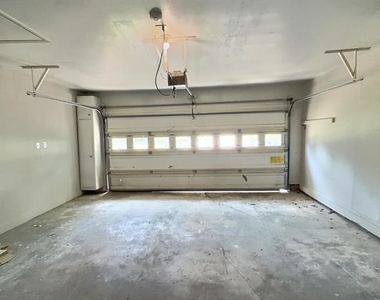 111 Doris Drive - Photo Thumbnail 18
