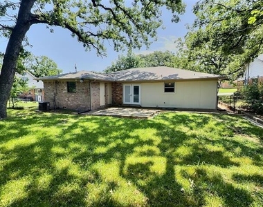 111 Doris Drive - Photo Thumbnail 22