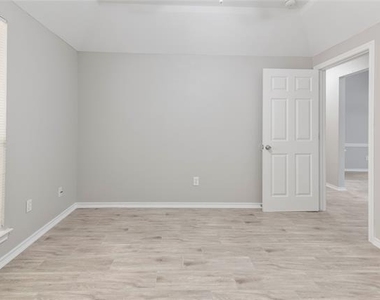 304 Moore Creek Road - Photo Thumbnail 7