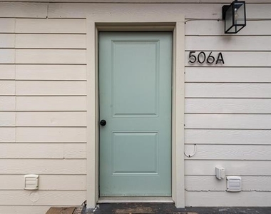 506 N Lancaster Avenue - Photo Thumbnail 20