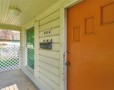 5832 Locke Avenue - Photo Thumbnail 1