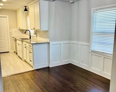 112 Savannah Street - Photo Thumbnail 11