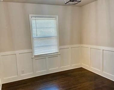 112 Savannah Street - Photo Thumbnail 10