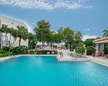 3050 Presidential Way - Photo Thumbnail 18