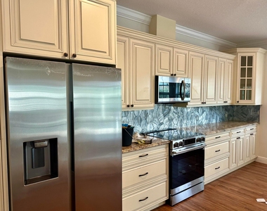 9322 Se Athena Street - Photo Thumbnail 6