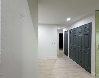 13165 Chadwick Court - Photo Thumbnail 8