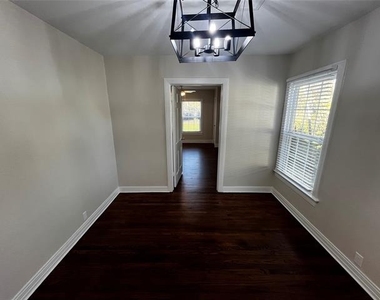 411 Marietta Street - Photo Thumbnail 7