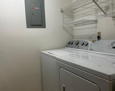 441 Pine Glen Lane - Photo Thumbnail 7