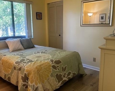441 Pine Glen Lane - Photo Thumbnail 8