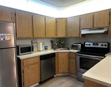 441 Pine Glen Lane - Photo Thumbnail 6