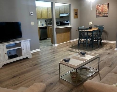 441 Pine Glen Lane - Photo Thumbnail 4