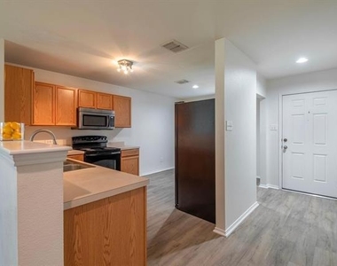 12628 Ocean Spray Drive - Photo Thumbnail 10