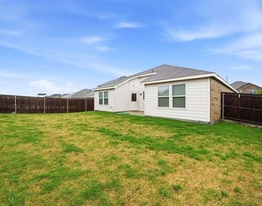 1908 Elderberry Street - Photo Thumbnail 28