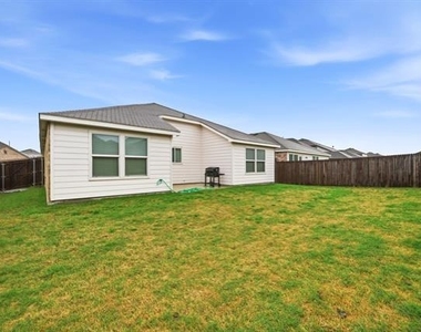 1908 Elderberry Street - Photo Thumbnail 27