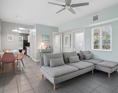 1123 Ne 14th Avenue - Photo Thumbnail 5