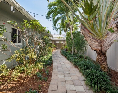 1123 Ne 14th Avenue - Photo Thumbnail 1