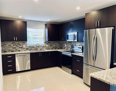 22592 Lombard Avenue - Photo Thumbnail 3